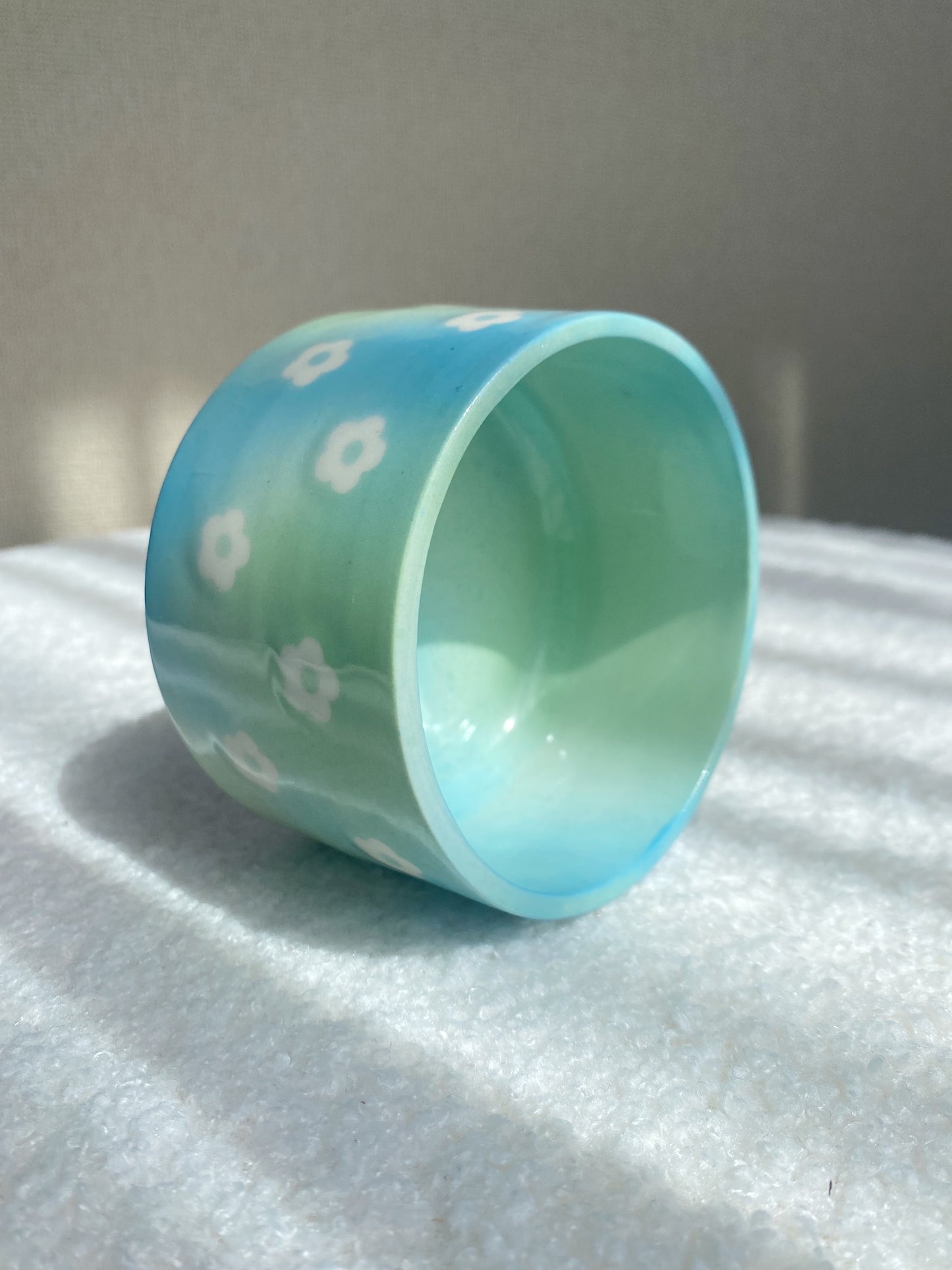 Blue green gradient flower planter