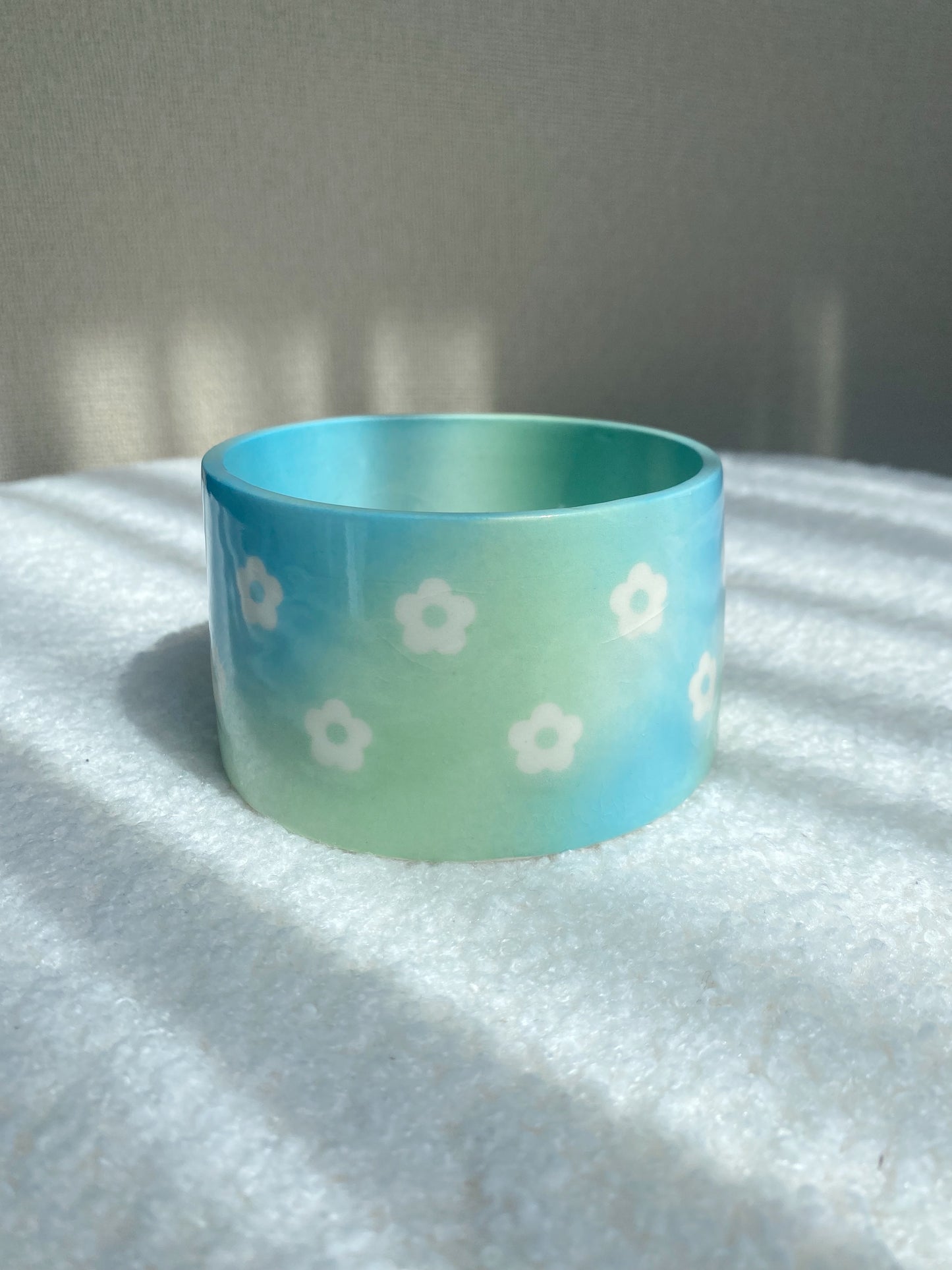 Blue green gradient flower planter