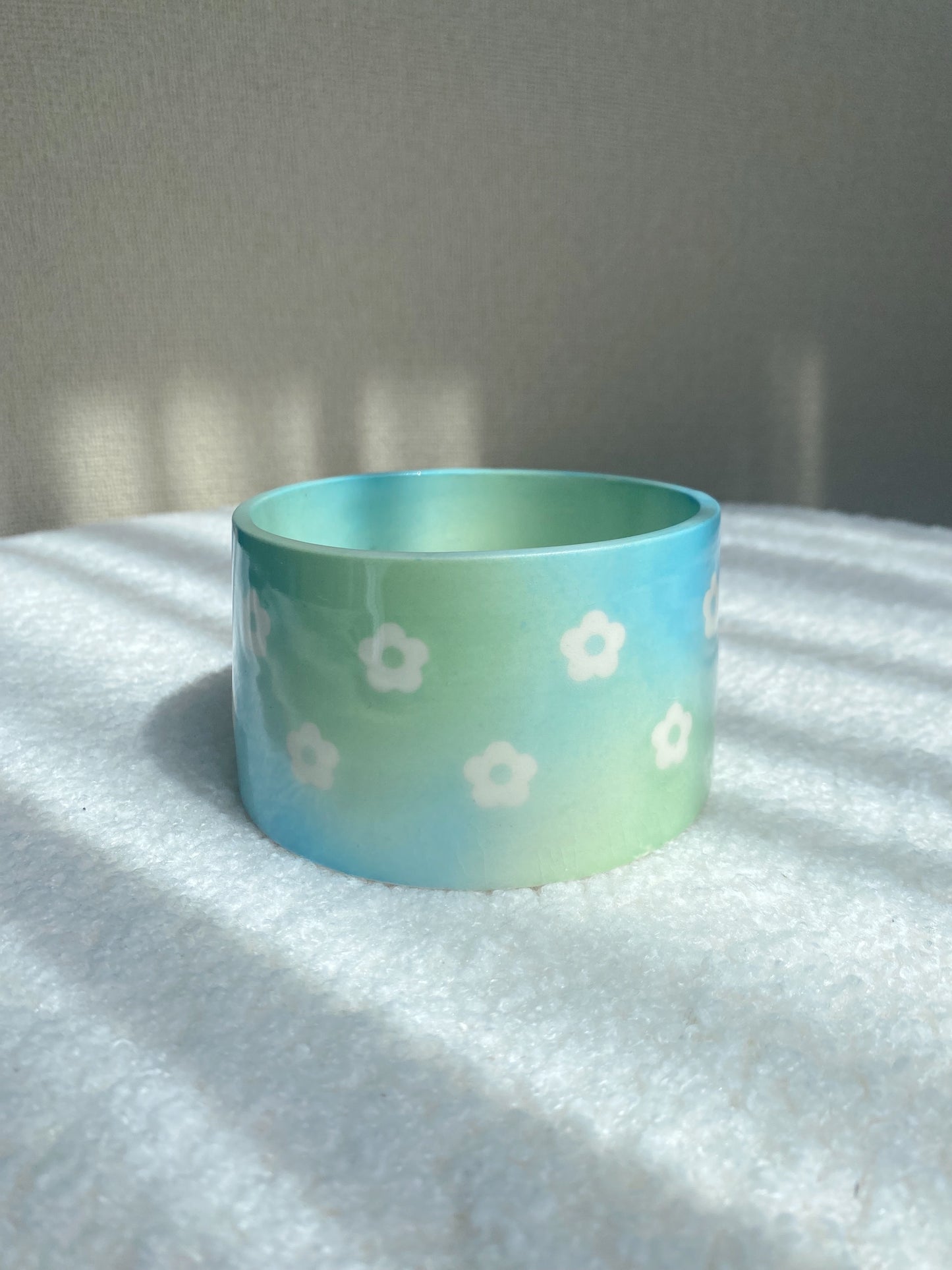 Blue green gradient flower planter